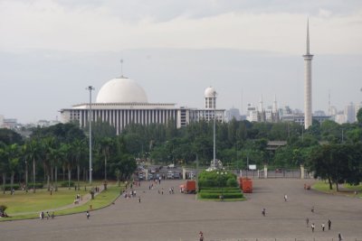 National Mosque from Base of Monas.jpg