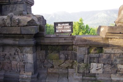 No Scratching Sign - Borobudur.jpg