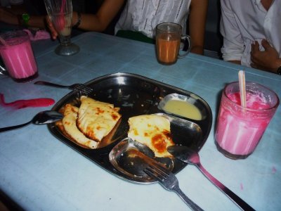 Bandung with Cheese Naan.jpg