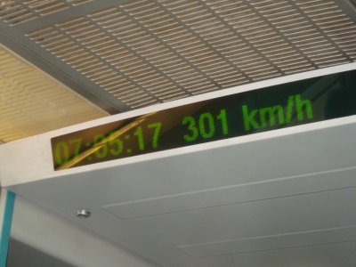 Morning Speed of Shanghai Maglev Car.jpg