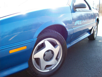 Blue IROC II 0221 800x600.jpg