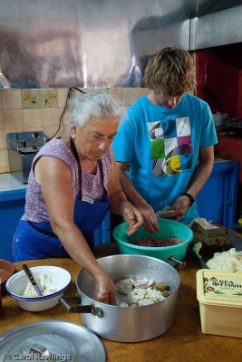 Skipper Ben gets expert lesson in making dolmades