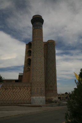 Minaret - Bibi Khanum Mosque