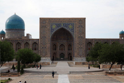 Tillya Kari Madrassa