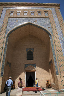 Pakhlavan Mahmoud Mausoleum