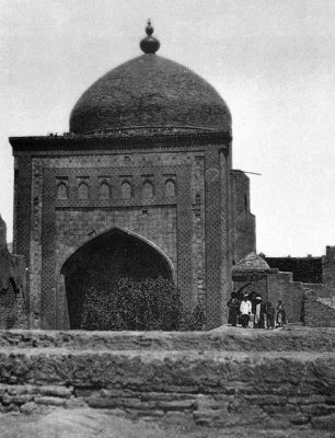 Pahklavan Mahmoud Mausoleum