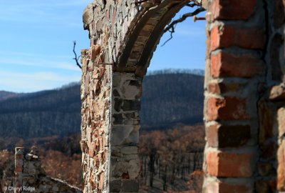 0055-stable-ruins