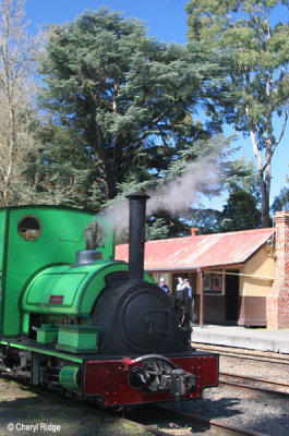 2108- green Peckett loco at Emerald