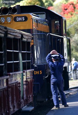 2117- DH5 diesel loco