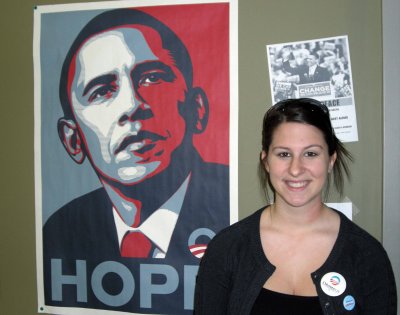 I came all the way from college to vote early for Barack.jpg