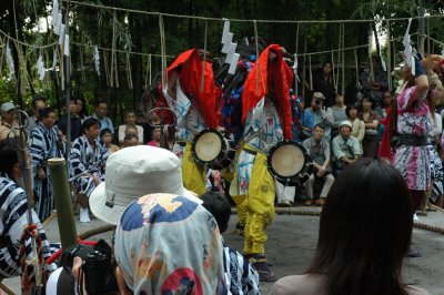 Fte dans un shrine