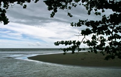 ZPelabuhan Ratu (1).jpg