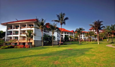 Lagoon resort 2