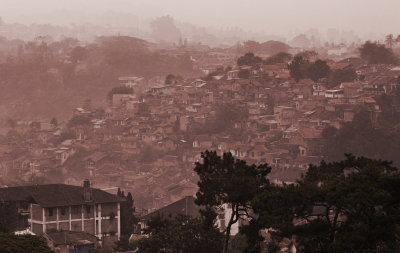 Shades of layers at noon (desaturated)