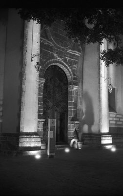 Las-Monjas-1.jpg