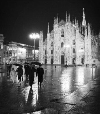 A rainy night in Milan