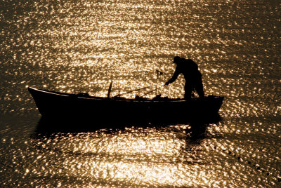 fisherman-in-turkey ( dardanellos)
