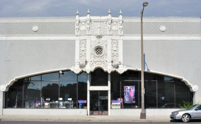 E. Colorado Blvd Storefront