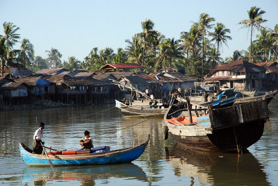 Boats in Sittwe 2