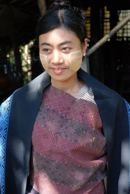 Palaung woman 1