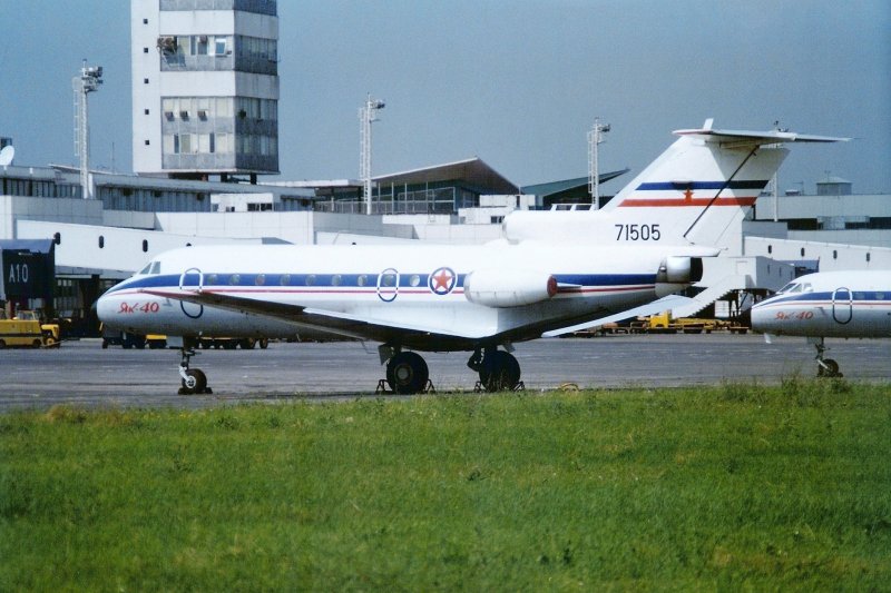 Yak-40 71505 