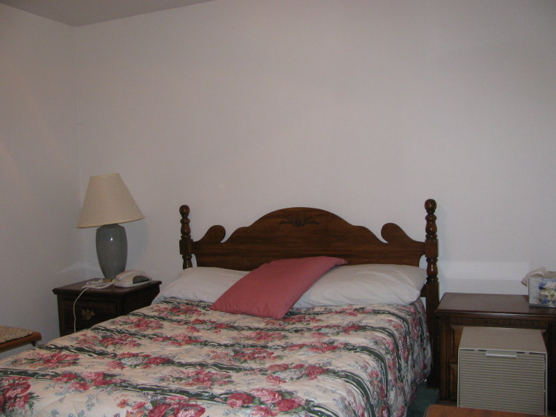 Bedroom.JPG
