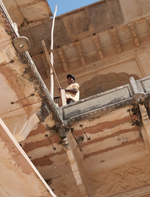 Working on the scaffolding (Amber fort) (3/1/09)