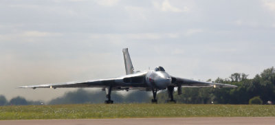 Avro Vulcan (7/17/10)