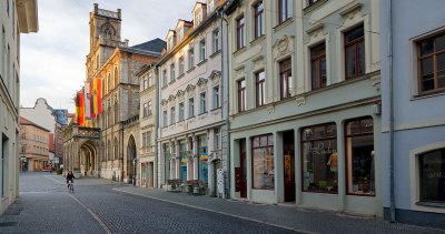 Side street leading to Town Hall