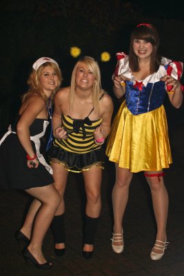 3 really scary girls go out on the town...