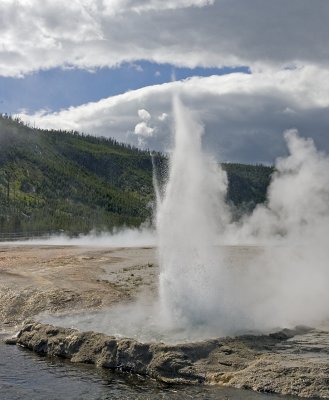 Geyser1.jpg