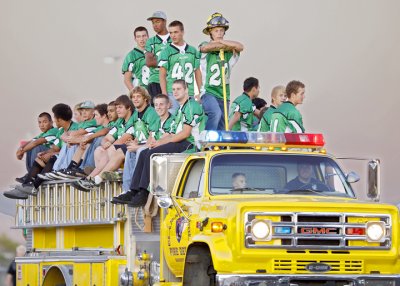 emfiretruckplayers.jpg