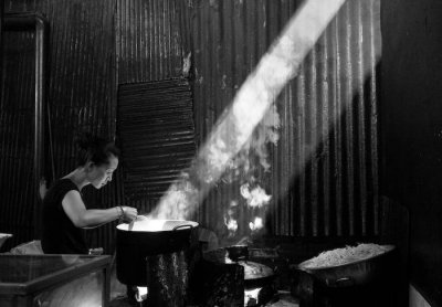 Phnom_Penh_market_BW