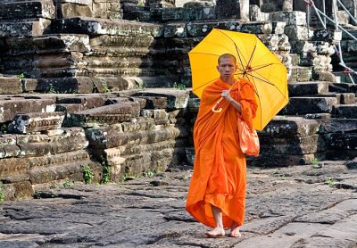 CRW_0517_Bayon_Monk