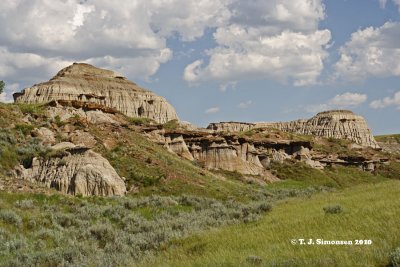 Red Deer River badlands - 3