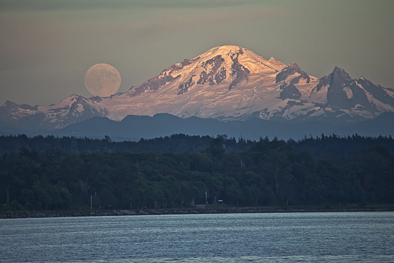 moonrise over Mt. Baker, WA