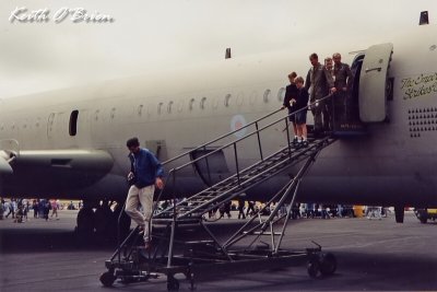 VC10 Crew and Frank A.jpg