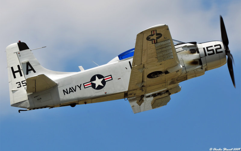 Douglas EA-1E Skyraider