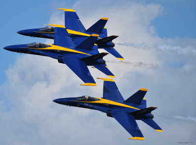 Blue Angels - 3 ship formation