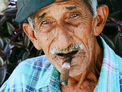Cuban cigar smoker III - Old man in Cienfuegos