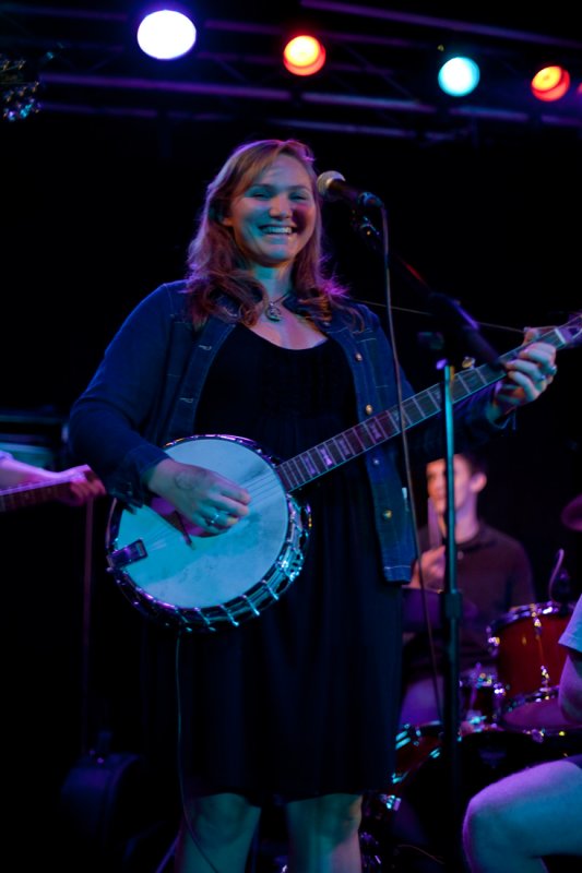 Sandy and the mighty Banjo - House and Home