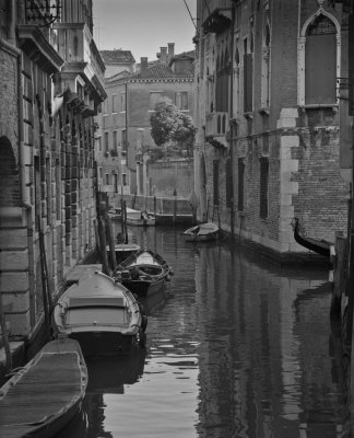 Boats, Venice, 2007.jpg