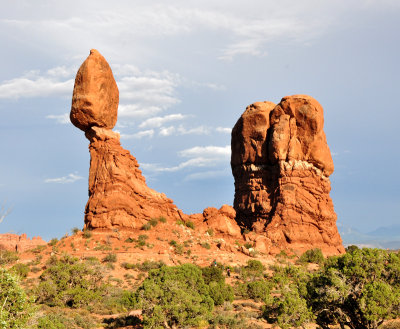 Balancing-rock.