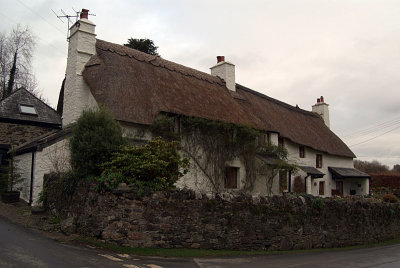 Thatched Cottage Dartmoor 01