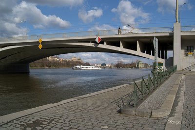 Stefanikuv Most