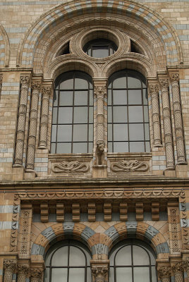 Natural History Museum London Exterior 06