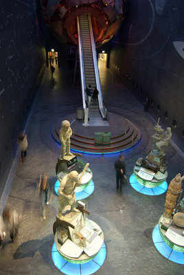 Natural History Museum London Red Zone 02