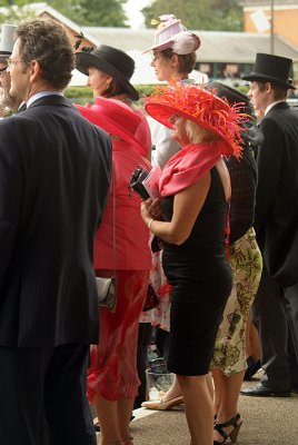 Black & Red Outfit Royal Ascot