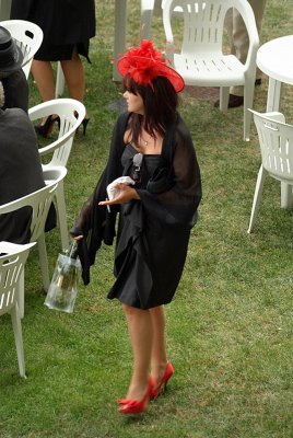 Black & Red Outfit Royal Ascot 02