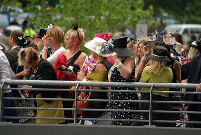Listening to the Band Royal Ascot 05
